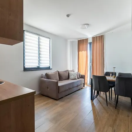 Διαμέρισμα Lawa 22